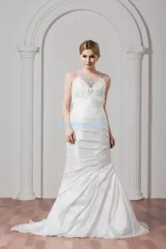 Женское платье с лямкой на шее, с небольшим шлейфом