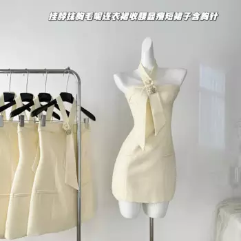 Женское платье с лямкой на шее, без рукавов