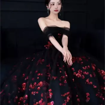 Женское платье с надписью «bar mitzvah»