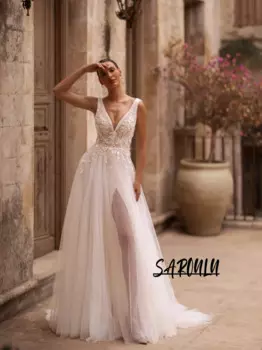 Женское платье с V-образным вырезом, длиной до пола