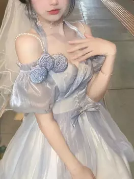 Женское платье в стиле «лолита»