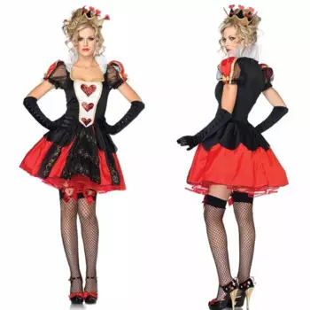 Женское платье в виде красного сердца