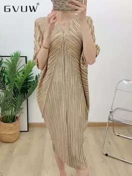 Женское плиссированное платье GVUW, свободное Элегантное летнее платье средней длины с рукавами «летучая мышь» и V-образным вырезом, модель 2YA3041, 2024