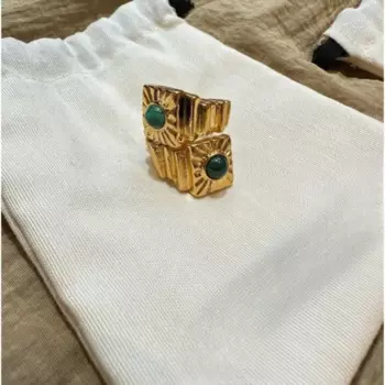 Женское позолоченное кольцо с натуральным драгоценным камнем