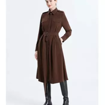 Женское приталенное платье-миди с длинным рукавом и поясом