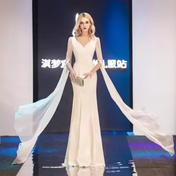 Женское шелковое вечернее платье с длинным рукавом и юбкой-годе