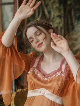 Женское шифоновое платье с вышивкой в стиле пэчворк