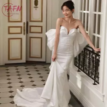 Женское свадебное платье без бретелек, со шлейфом