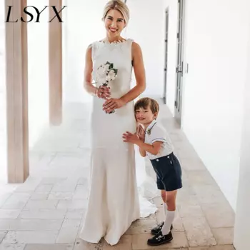 Женское свадебное платье-футляр с вырезом лодочкой