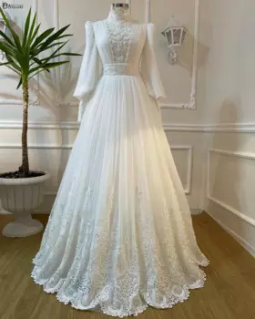 Женское свадебное платье с длинными рукавами и бусинами