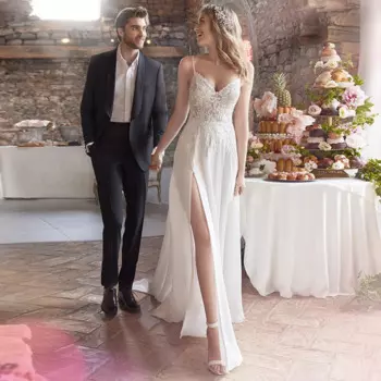 Женское свадебное платье с V-образным вырезом, кружевное платье со шлейфом