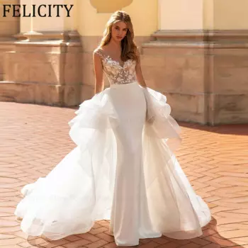 Женское свадебное платье со съемным шлейфом