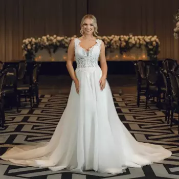 Женское свадебное платье со шлейфом, а-силуэтом и открытой спиной