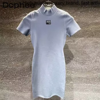 Женское трикотажное облегающее платье-миди с коротким рукавом и Вышивкой Букв