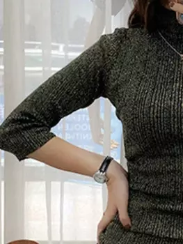 Женское трикотажное платье с длинным рукавом и круглым вырезом