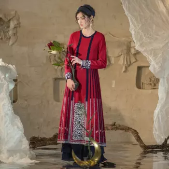 Женское трикотажное жаккардовое платье с принтом «безумное лицо»