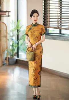 Женское вечернее жаккардовое платье-футляр