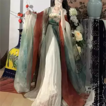 Женское зеленое платье с вышивкой лотоса