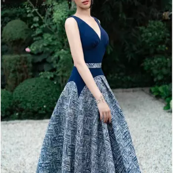 Женское жаккардовое платье с V-образным вырезом, без рукавов