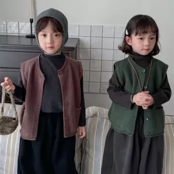 Жилет детский осенний однотонный вязаный, 2024