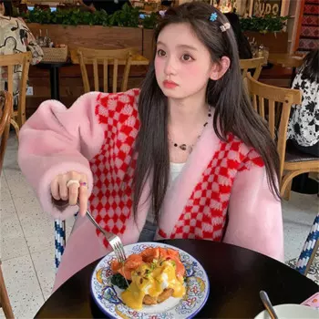 Зимнее теплое роскошное меховое пальто, женское высококачественное зимнее меховое пальто из овечьей шерсти, легкое и утолщенное меховое пальто с V-образным вырезом