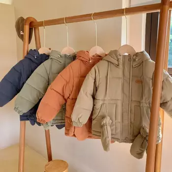 Зимняя Детская куртка парки с меховой подкладкой для мальчиков утепленное теплое пальто с капюшоном для девочек