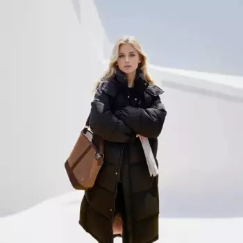 Зимняя длинная пуховая куртка выше колена, новинка 2024, женские повседневные однотонные парки с капюшоном, пальто, женская демисезонная куртка