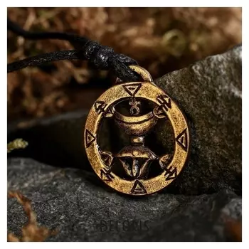 Амулет-брелок "Королева высшей судьбы" №41, металлический