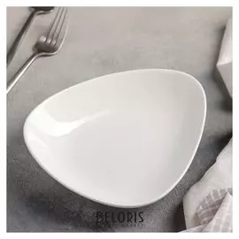 Блюдо треугольное, 18,5 см