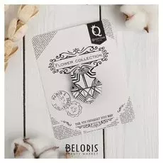 Брошь деревянная, ручная работа "Геометрический волк"