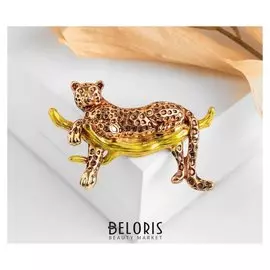 Брошь "Гепард" на ветке, цвет жёлто-коричневый в золоте