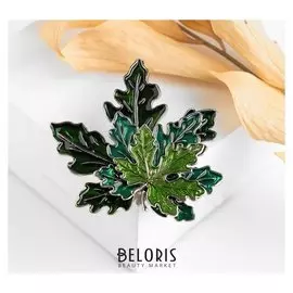 Брошь "Листья" три кленовых, цвет зелёный в серебре