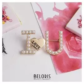 Брошь "Любовь" I Love U, цвет белый в золоте