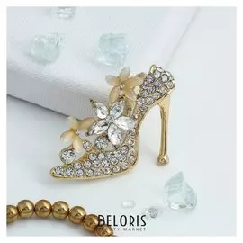 Брошь "Туфелька", цвет молочно-белый в золоте