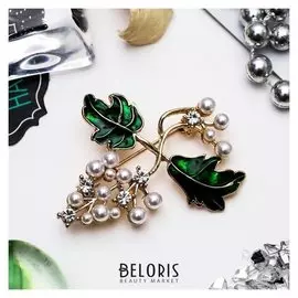 Брошь "Виноградные грозди", цвет бело-зеленый в золоте