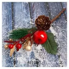 Декор "Зимнее очарование" шишка ягоды листья 14 см