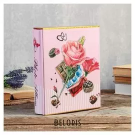 Фотоальбом на 200 фото 10х15 см "Розы и шоколад" в коробке, блёстки 26,5х20,7х5,5 см