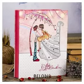 Фотоальбом на 200 фото 13х18 см "Первая любовь" в коробке 29,5х23х5,2 см