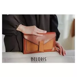 Клатч женский, 3 отдела на молнии, наружный карман, с ручкой, регулируемый ремень, цвет коричневый