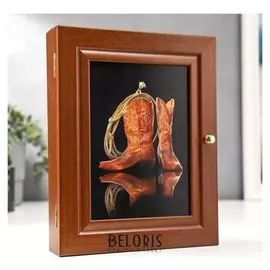 Ключница "Сапоги" орех 19х24 см