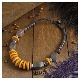 Колье "Оранжевый амулет" 27х5х0,5 см