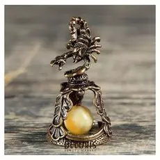 Колокольчик латунный "Знак зодиака. скорпион", янтарь