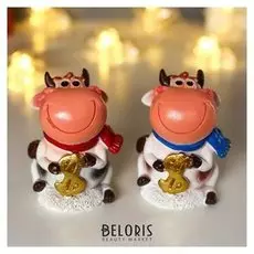 Копилка полистоун "Бычок сеня в шарфике, с долларом в сугробе" 9х6х7 см