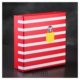 Коробка подарочная 19 х 19 х 6 см