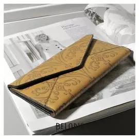 Кошелёк женский, вкладыш для карт на кнопке, цвет кофе