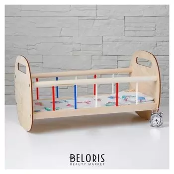 Кроватка классическая, постельное белье в комплекте