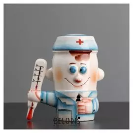 Кружка подарочная "Врач с шапкой" 0,6 л, в коробке