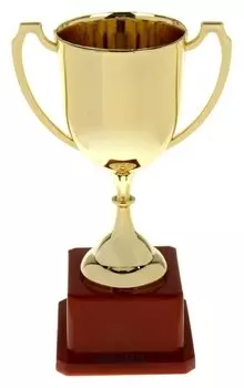 Кубок спортивный 012