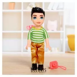 Кукла «Саша» с фотоаппаратом