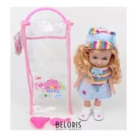 Куколка с аксессуарами